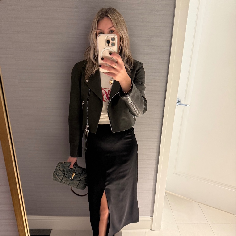Meet your Posher, Sam
